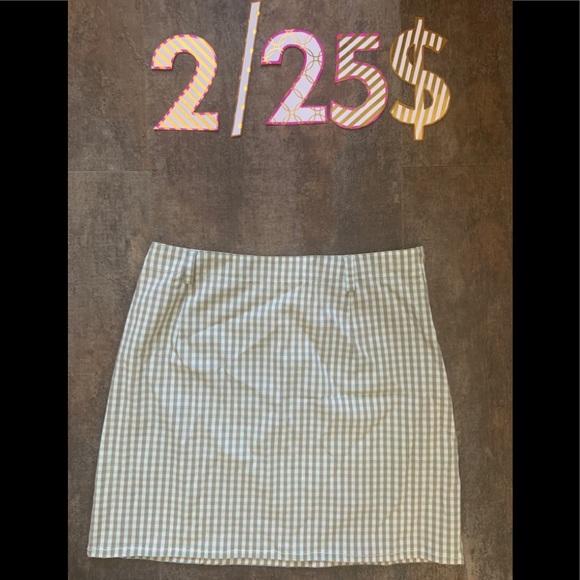 2/25$ ❤️ Mini checkered skirt - Picture 1 of 2